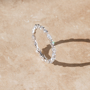 Anillo Clásico de Plata de Ley 925 Chapado en Oro con Moissanita para Mujer, Elegante Anillo de Eternidad para Boda, Joyería Fina - Product Image 4