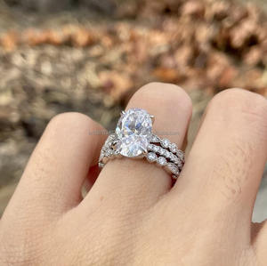 Unisex 14K oro lujo Vintage compromiso/anillo de bodas corte ovalado laboratorio creado IGI/GIA laboratorio cultivado Aniversario de diamante para mujer - Product Image 1