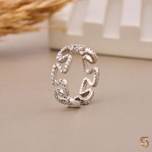 Bague éternelle en or blanc massif 10K avec motif en zigzag et moissanite |   Bague d'éternité complète |   Bague empilable ondulée |   Satani Brothers - Product Image 3