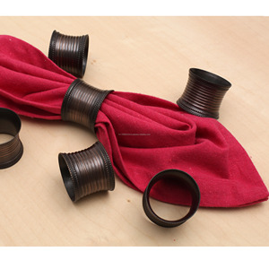 Vente chaude Antique cuivre porte-serviettes anneau métal et papier pour les fêtes de mariage et Table à manger décor fabriqué en Inde - Product Image 2