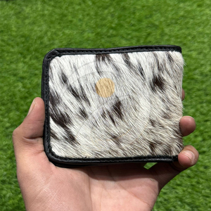 Portefeuille en cuir de vachette fait main, fin et souple, avec porte-cartes, en cuir à poils, profil mince - Product Image 1
