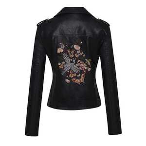 Chaqueta de Cuero para Mujer, Diseño Moderno y Elegante 2026, Chaqueta de Cuero con Tachuelas de Alta Calidad y Diseño Personalizado - Product Image 2