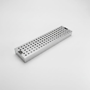 Couvercle de drain en métal élégant avec finition argentée polie pour un drainage élégant des sols de douche et la rénovation de maisons contemporaines - Product Image 3