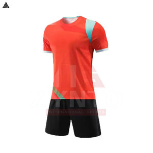 Nuevo diseño de uniforme de fútbol personalizado para hombre, fabricado en Pakistán, uniforme de fútbol al por mayor, ropa de entrenamiento de fútbol - Product Image 6