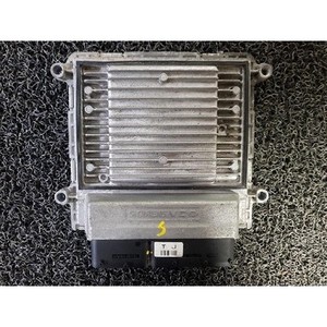 Unidad de Control del Motor Carens II 2006-2010 Usada ORIGINAL 3910225700 - Product Image 1