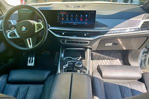 Producto TOP USADO en Perfectas Condiciones, BMW X7 M60i 2024 con Motor V8 Twin-Turbo de 523 hp, Tracción en las Cuatro Ruedas, LISTO PARA USAR - Product Image 2