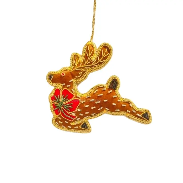 装飾された繊細なクリスマスの装飾品は、インドの輸出業者からの刺繍された鹿の木の装飾吊り下げ装飾品を供給します