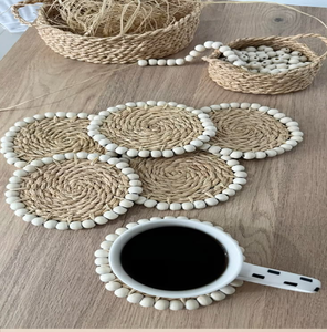 Natural woven rattan <b>drink</b> <b>coaster</b> set with hexagonal mesh patterns alongside a matching openwork holder, at wholesale prices. - Product Image 6
