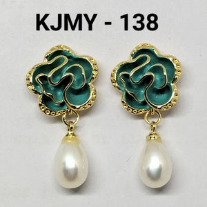 Boucles d'oreilles pendantes en émail vert plaqué or avec perles imitation perle pour femmes, bijoux tendance - Product Image 4