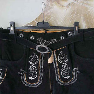 ชุดเลเดอร์โฮเซินสำหรับผู้หญิงระดับไฮเอนด์พร้อมโลโก้ปักแบบกำหนดเอง – เครื่องแต่งกายงานเทศกาลอ็อกโทเบอร์เฟสต์แบบบาวาเรีย - Product Image 5