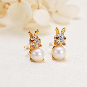 Pendientes de Plata de Ley S925 con Perlas de Agua Dulce, Versátiles y Elegantes - Product Image 1