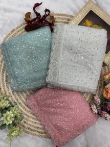 Sari indien d'été en tulle doux, magnifiquement brodé de perles et de sequins, idéal pour mariages et fêtes - Product Image 4