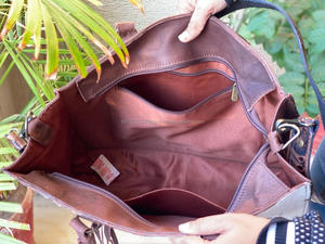 มาใหม่จริง Cowhide ขนสัตว์กระเป๋าสไตล์หนังกระเป๋าผมบนซ่อนแกะสลักมือ Toled กระเป๋าสําหรับสตรีหลายใช้ - Product Image 6