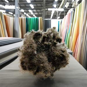 Fabricante Vikohasan, Fibra Corta de Poliéster Marrón 20D HC, Fibra Corta de Poliéster para Almohadas - Product Image 1