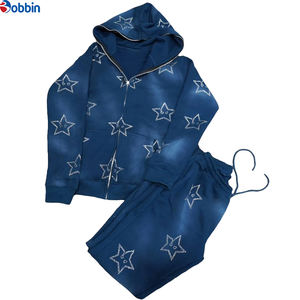 Conjunto de Sudadera con Capucha y Pantalones Deportivos de Moda Urbana para Hombre, Trajes Deportivos Personalizados con Diamantes, Pantalones Deportivos y Sudaderas con Pedrería - Product Image 1