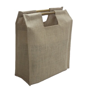 Sac de shopping promotionnel en jute naturel avec poignée droite en bambou et revêtement PP, idéal pour la publicité - Product Image 1