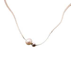 Collier en os de serpent en perles d'eau douce naturelles pour femmes Style rétro français minimaliste Polyvalent pour la clavicule Mode élégante - Product Image 5