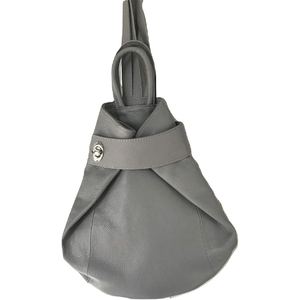 Mochila de Piel de Cabra de Lujo para Mujer, Acabado Suave, Estilo Minimalista, Bolso de Viaje Casual, Elegante para Uso Diario - Product Image 1