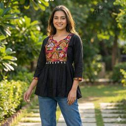 เสื้อทูนิคปักลายแบบดั้งเดิมสำหรับผู้หญิง แขนยาว สไตล์ชาติพันธุ์ เหมาะสำหรับงานเทศกาล มีหลายสีให้เลือก - Product Image 2