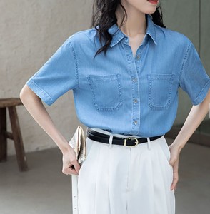 Camisa de mezclilla de manga corta con botones para mujer, cuello vuelto, color sólido, top informal para primavera y verano - Product Image 3