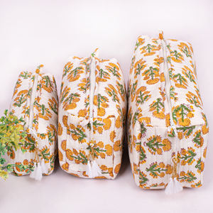 Pochette écologique faite à la main, sac à maquillage imprimé à la main, sac à fermeture éclair lavable, coton luxueux, style matelassé, grande capacité, cosmétique - Product Image 1