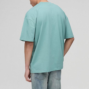 เสื้อยืดผู้ชายทรงบ็อกซี่ สีพื้น ผ้าฝ้าย 100% หนัก 180 กรัม ระบายอากาศได้ดี สกรีนโลโก้ได้ตามต้องการ ขายดี - Product Image 3