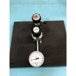 Régulateur de pression APTECH AP5008S4MTSCMK + APTECH - Équipements et pièces semi-conductrices d'occasion fiables à l'échelle mondiale - Product Image 1
