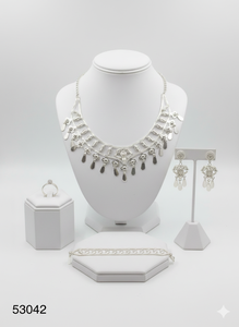 ชุดสร้อยคอผู้หญิงดีไซน์ใบไม้ประดับเพชรซิร์คอนชุบทองหรูหราทันสมัย พร้อมต่างหูแบบห้อยเข้าชุด สายโซ่แบบเชือก ยาว 16 นิ้ว รุ่น 53043 - Product Image 3