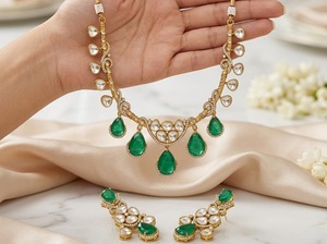 Conjunto de Collar y Pendientes para Mujer Chapados en Oro con Cristales Verdes en Forma de Pera, Diseño Floral Clásico, Joyería para Boda - Product Image 4