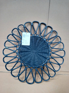 แผ่นรองจานหวายสานลายดอกไม้สีฟ้าธรรมชาติ - Product Image 4