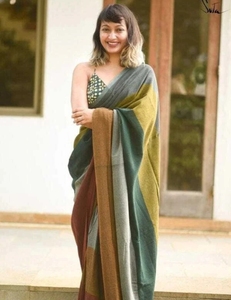 Sari en coton et lin Kanjivaram imprimé KV pour femmes - Vêtement traditionnel pour les fêtes (Multicolore Automne) - Product Image 4