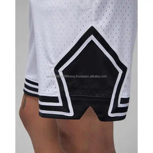 Prix de gros Short de basketball brodé avec nom de l'équipe personnalisé Short de basketball de base Short de basketball sublimé - Product Image 3