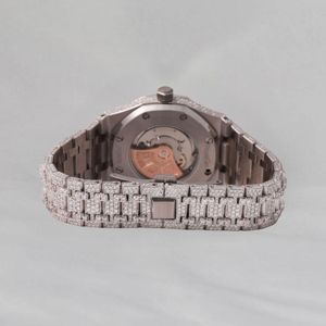 Reloj de Pulsera de Lujo de Calidad Superior, Esfera Redonda, Correa Plateada con Diamantes, Diseño Analógico de Cuarzo con Elegantes Detalles de Moissanita - Product Image 4