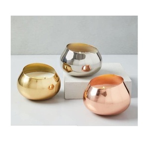 Pot en métal sur mesure de luxe pour bougies, disponible en différentes couleurs et designs - Product Image 1