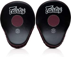 Guantes de Boxeo Fairtex de Alta Calidad, Curvos y Duraderos, Color Borgoña y Negro, para Entrenamiento de Muay Thai, MMA y Kickboxing - Product Image 5