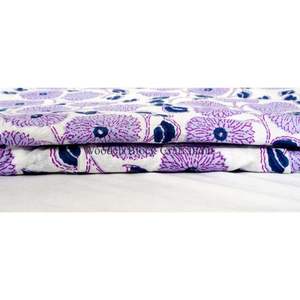 Tissu en coton imprimé à la main indien, écologique, de poids moyen, à motifs floraux multicolores, pour rideaux et décoration intérieure - Product Image 1