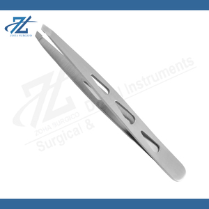 Pinzas Profesionales de Acero Inoxidable con Punta Inclinada para Cejas, Herramienta de Belleza para Extensión de Pestañas y Depilación, Hechas en Pakistán - Product Image 3