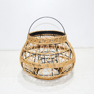 Iron <b>Wire</b> Woven Handmade Eco-Friendly Durable Artistic Lantern with <b>Hanging</b> Feature for Christmas Home Decoration Bulbous Shape - Product Image 2
