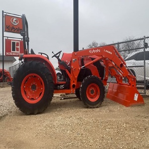Excelente Tractor Agrícola Kubota, Duradero y Grande, con Elevación Hidráulica Avanzada, Salida de Toma de Fuerza (PTO) y Sistema de Motor Diésel Ecológico - Product Image 4
