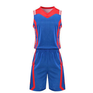 Tenue de basketball à séchage rapide en stock, vêtements de sport, uniforme de basketball pour jeunes, fabriqué avec les meilleurs matériaux. - Product Image 1