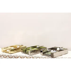 Porte-serviettes classique en métal fait main, ensemble de serviettes en lin vert pour la table à manger, boîte de rangement décorative - Product Image 4