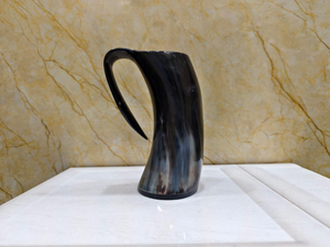 Nouvelle conception, corne à boire viking artisanale en corne naturelle - 100% authentique, écologique, verre à bière en corne, couleur personnalisable - Product Image 5