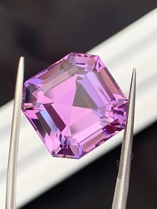 Pierre précieuse d'améthyste naturelle, taille coussin, violet, certifiée IGI, effet lumineux, pour la fabrication de bijoux, bagues, pendentifs, colliers - Product Image 1