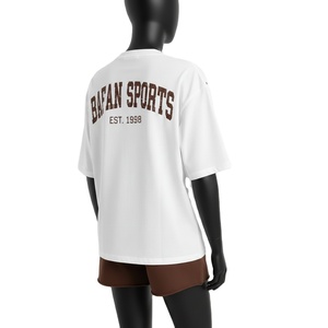 Conjunto de Camiseta y Pantalones Cortos de Felpa de Algodón Premium para Mujer, Color Blanco, con Estampado Puff, Parche Bordado con Logotipo, 100% Algodón - Product Image 5