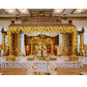 เวทีงานแต่งงานแบบอินเดียใต้ดั้งเดิมในสหรัฐอเมริกา  พร้อมฉากหลังพระเวนกาเตสวารา  ตกแต่งอย่างงดงามด้วยงานแกะสลักด้วยมือ - Product Image 1