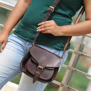 Nouvelle vente chaude de haute qualité personnalisé véritable Crunch en cuir véritable passeport tenant sac à bandoulière à la main sac à bandoulière - Product Image 2