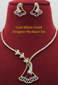 Ensemble de colliers de créateur de qualité supérieure, finition or blanc, idéal pour les soirées, les occasions décontractées et le bureau, bijoux légers et minimalistes. - Product Image 2