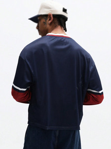 Maillot de football américain à manches longues en mesh, col en V oversize, logo personnalisé, sublimation, respirant, streetwear, usine OEM ODM - Product Image 2