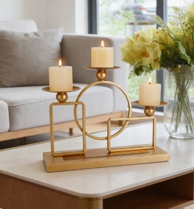 Support de bougies multi-piliers en métal doré, design abstrait, fait main, écologique, style géométrique moderne, centre de table, vente en gros - Product Image 3