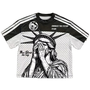 Camiseta de manga corta para hombre con estampado de la Estatua de la Libertad en blanco y negro, cuello redondo, corte regular, estilo urbano, tejido jersey transpirable. - Product Image 1